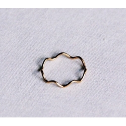 Anillo ondulado minimalista acero inoxidable - Imagen 1