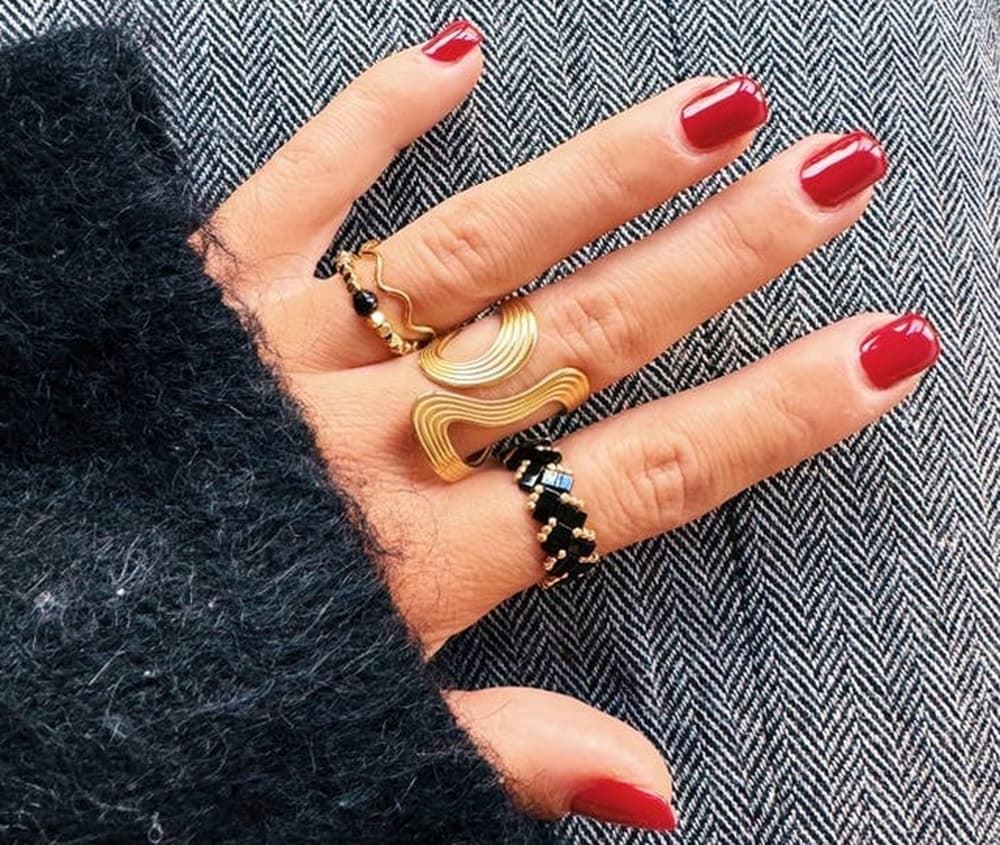 Anillo XL Retro con rayas en tono dorado - Imagen 2