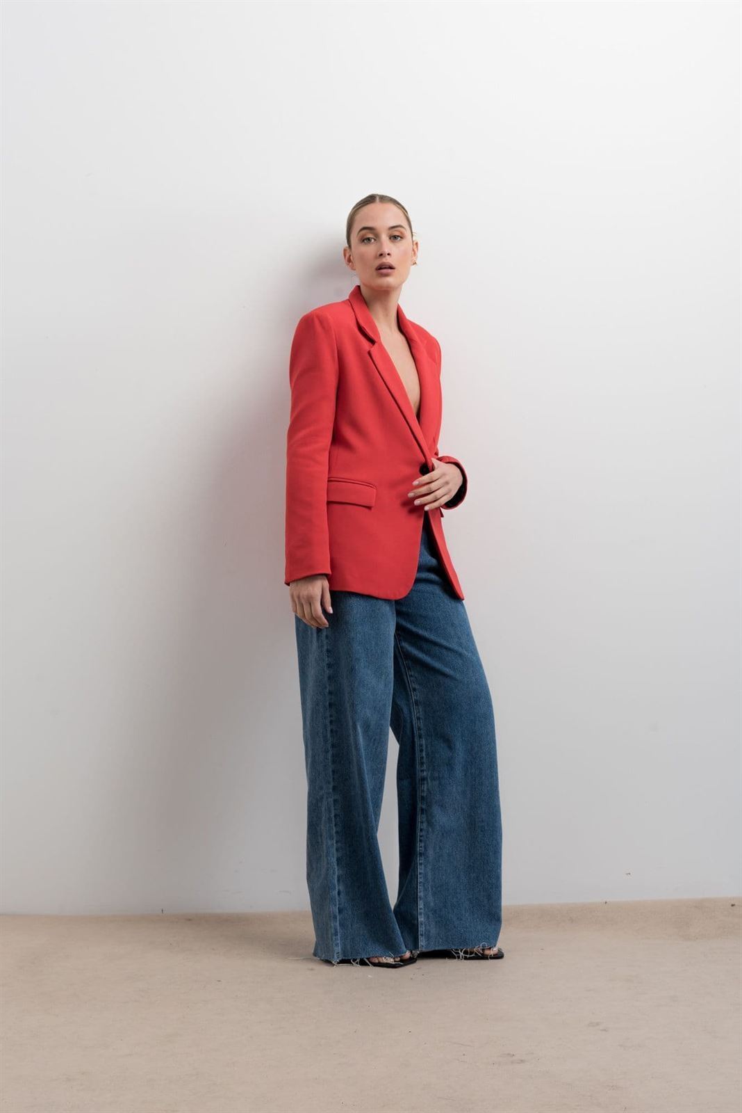 Blazer recta oversize roja - Imagen 4