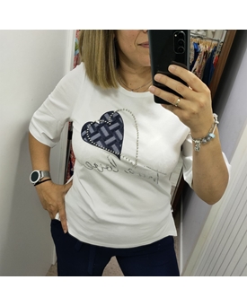 Camiseta blanca corazón azul - Imagen 1