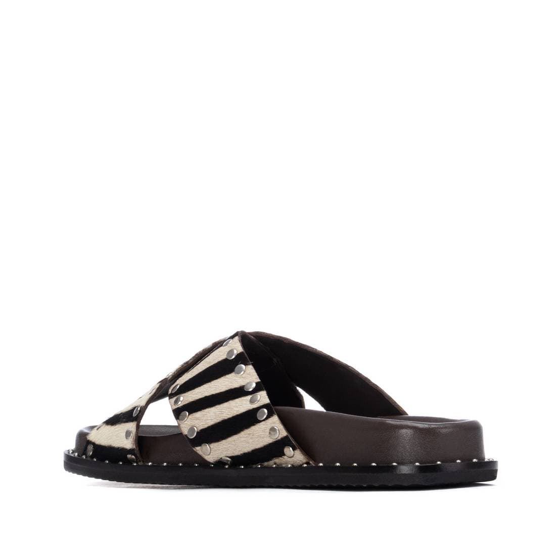 CARMELA _ Sandalia cruzada animal print - Imagen 4