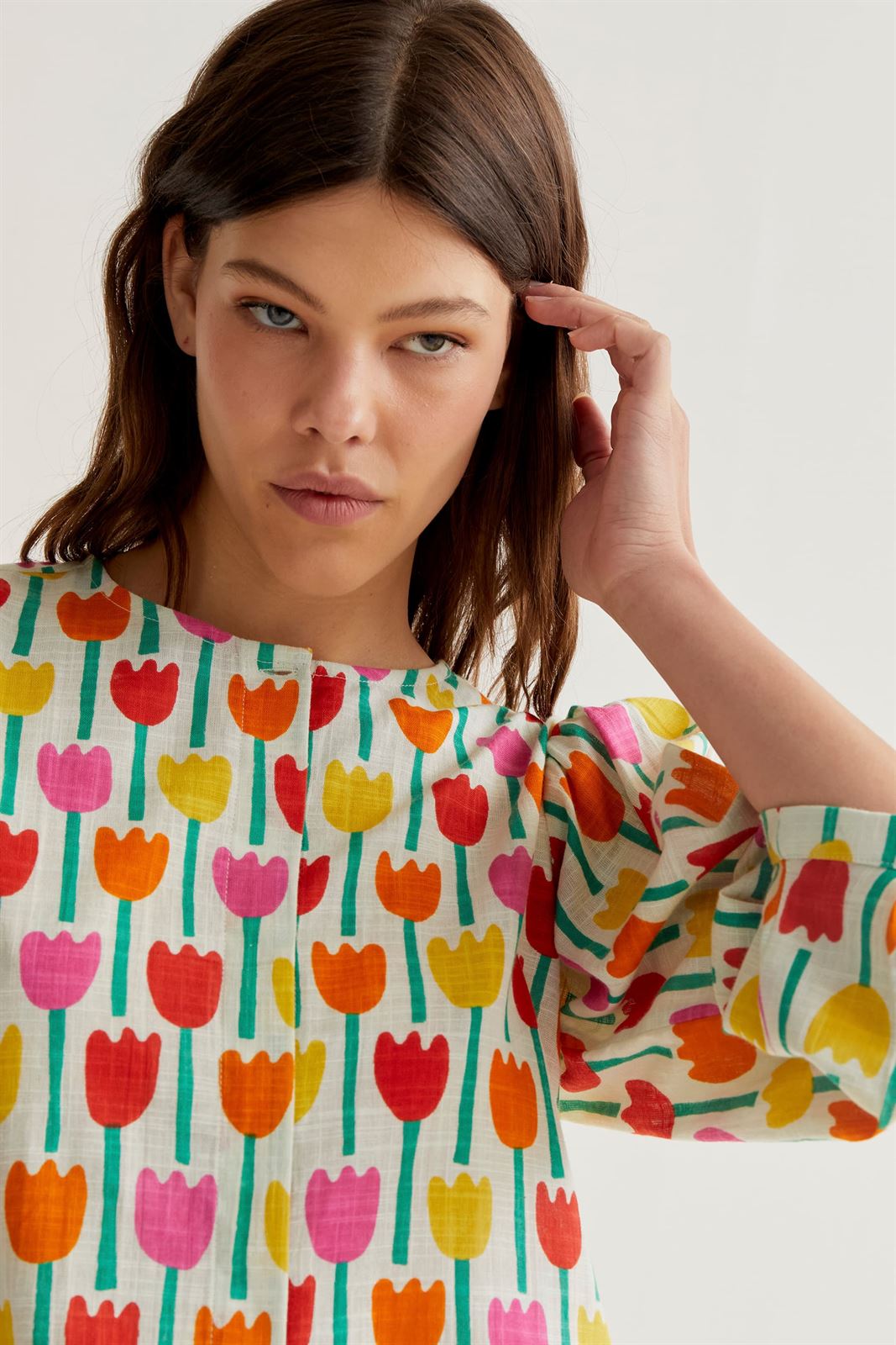 Compañía Fantástica_ Blusa estampada tulipanes - Imagen 4