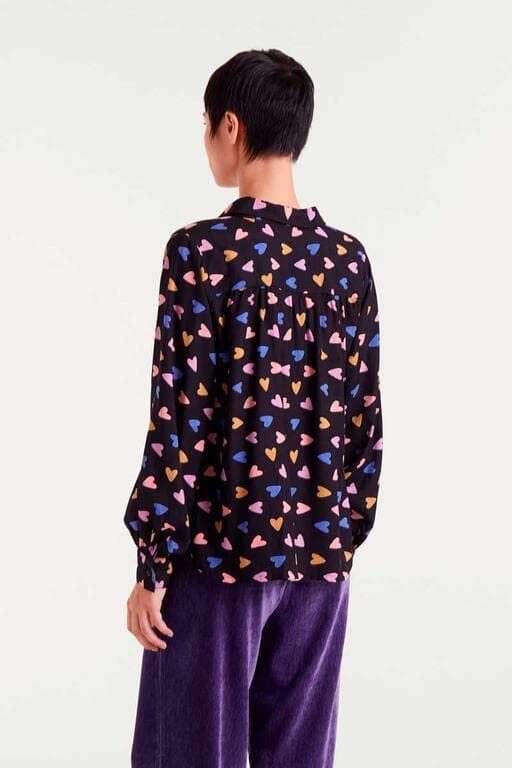 Compañía Fantástica_ Camisa estampado corazones - Imagen 2