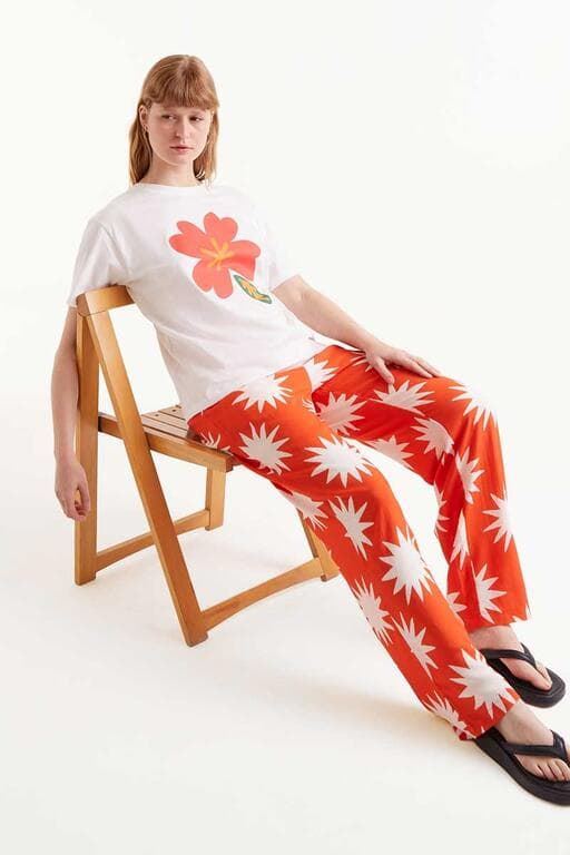 Compañía Fantástica_ Camiseta print flor blanca - Imagen 4