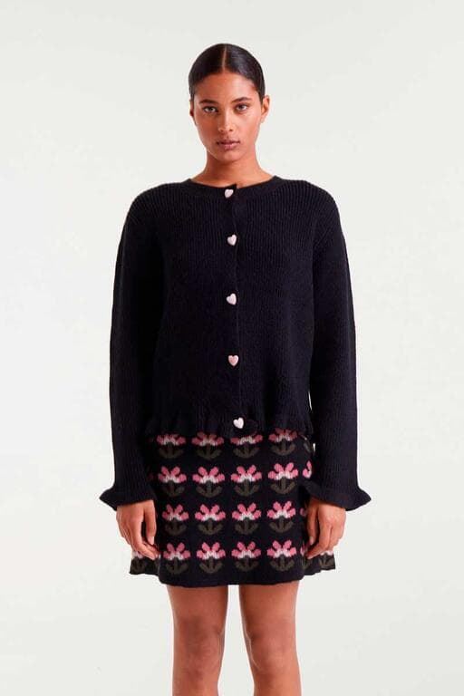 Compañía Fantástica_ Cardigan punto negro botones corazones rosas - Imagen 1