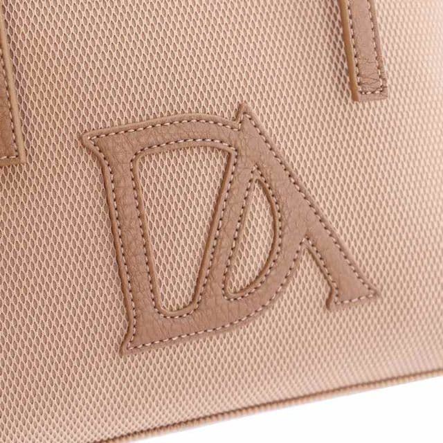 Don Algodón_ Bolso tipo mochila en camel - Imagen 4