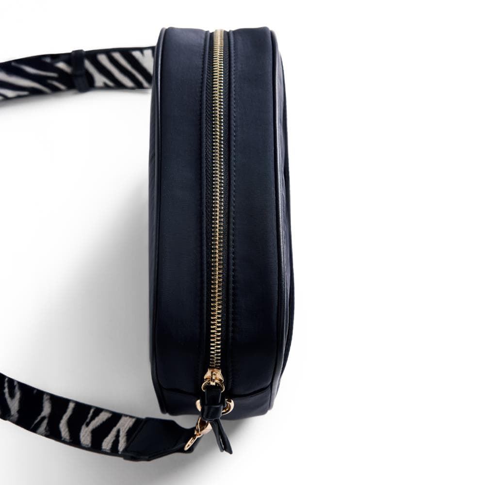 Gioseppo_ Bolso bandolera negro estampado cebra - Imagen 3