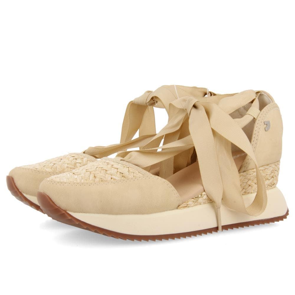 Gioseppo_ Sneakers abiertos con cuña en beige - Imagen 1