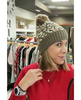 Gorros pompom manchas - Imagen 1