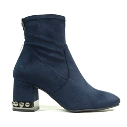 Pedro Miralles_Botín ante marino tachuelas - Imagen 1