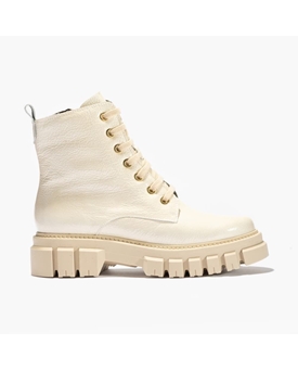 Pitillos_ Botín charol beige cordones - Imagen 1