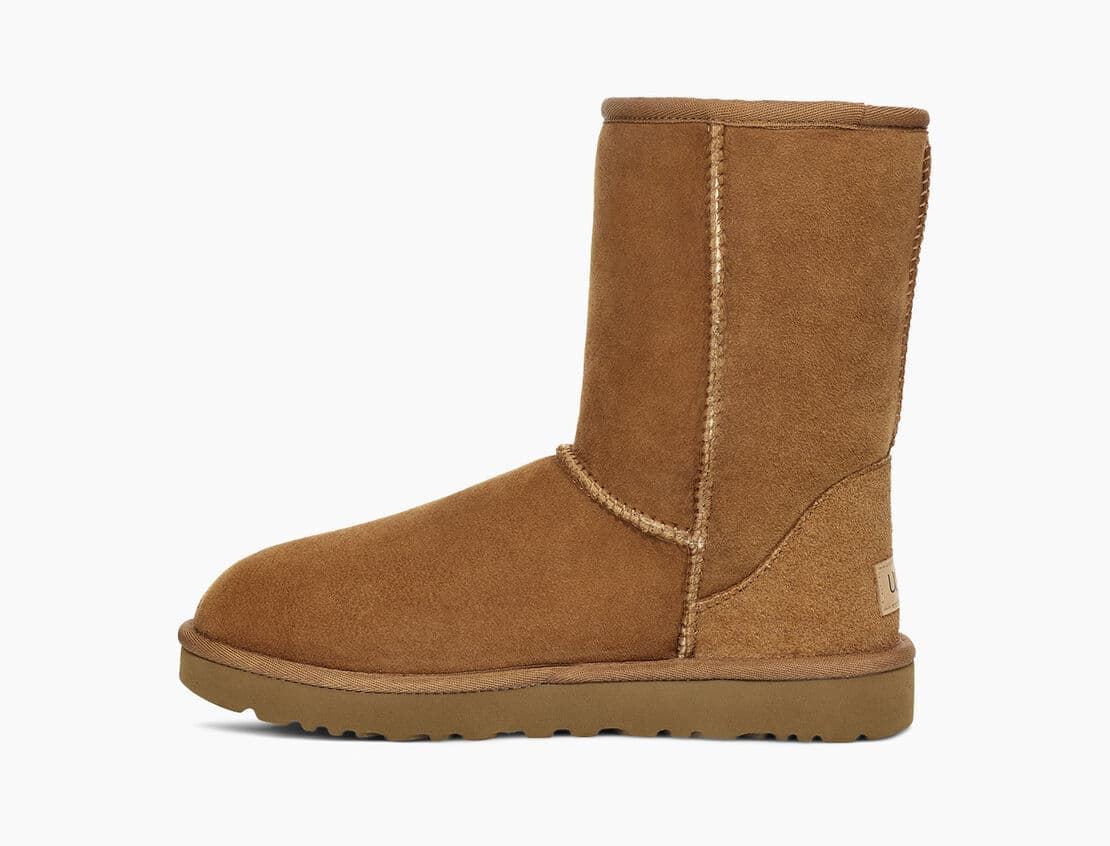UGG_ Bota classic II short chestnut - Imagen 3
