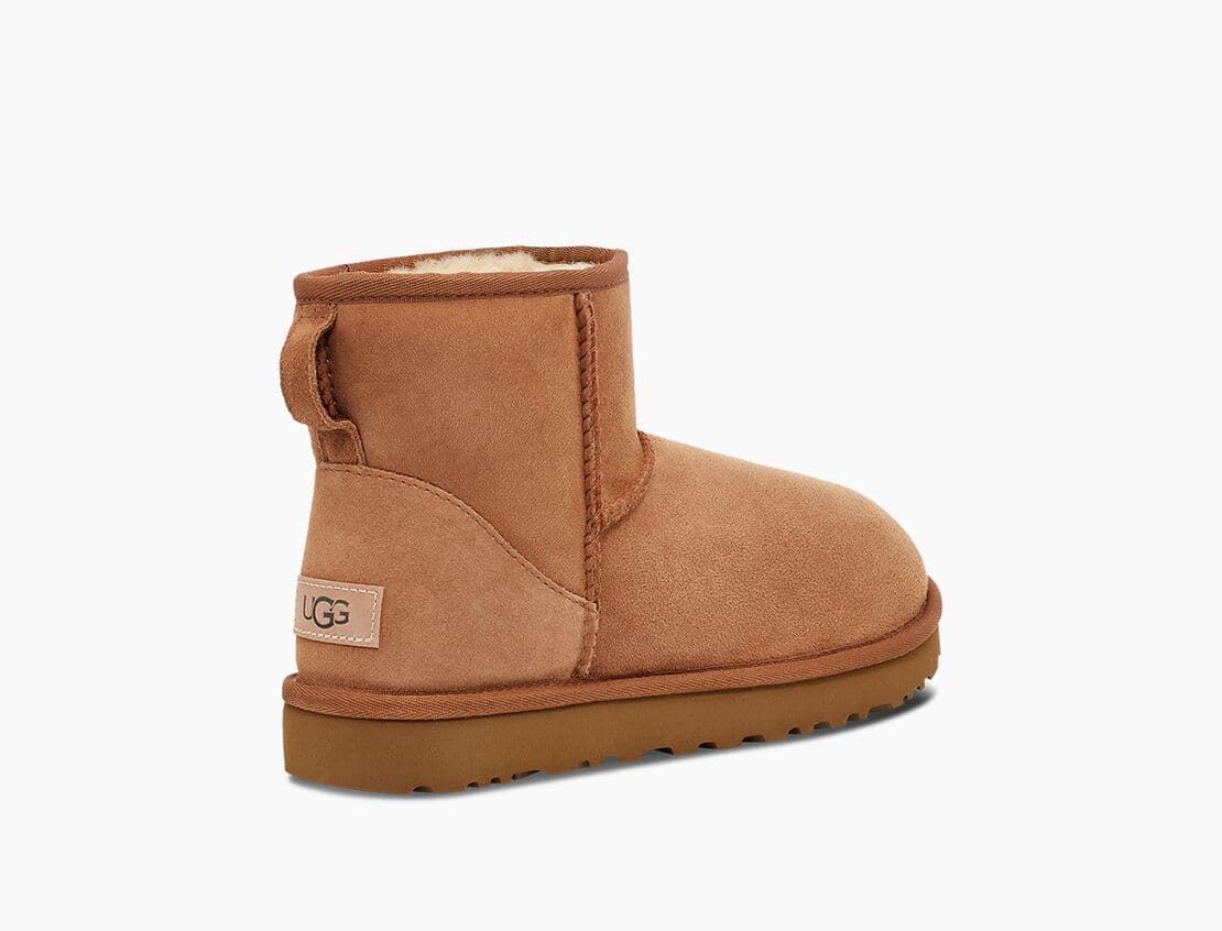 UGG_ Bota classic Mini II Chestnut - Imagen 1