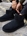 UGG_ Bota Classic Mini II negra - Imagen 2