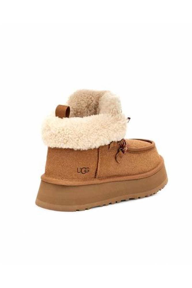 UGG_ Bota W Funkarra Cabin Cuff chestnut - Imagen 4